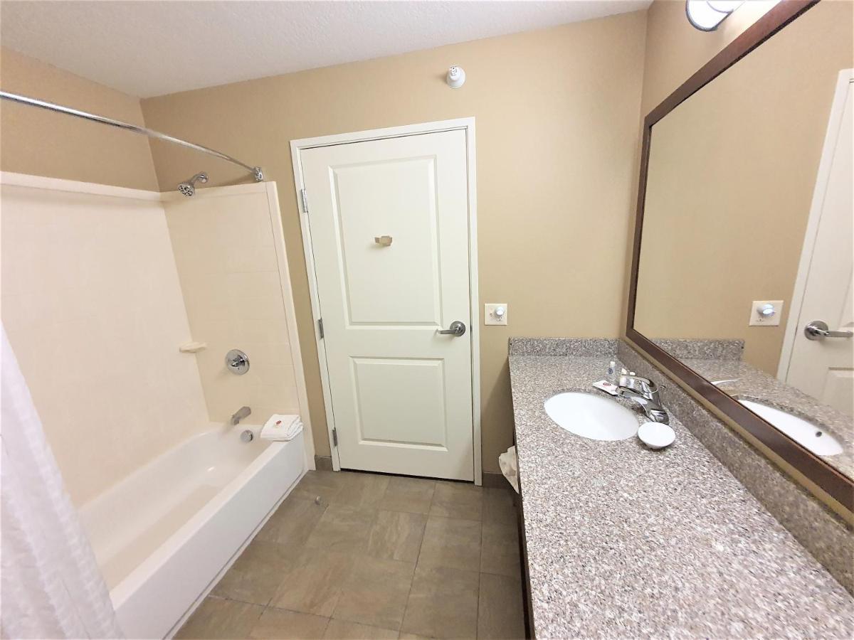Amerivu Inn And Suites - Chisago City מראה חיצוני תמונה