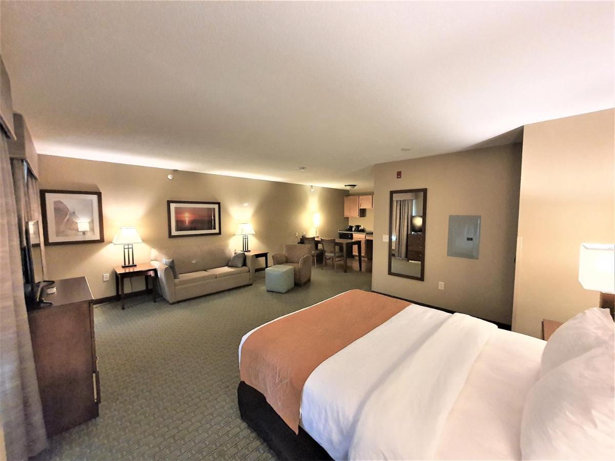 Amerivu Inn And Suites - Chisago City מראה חיצוני תמונה