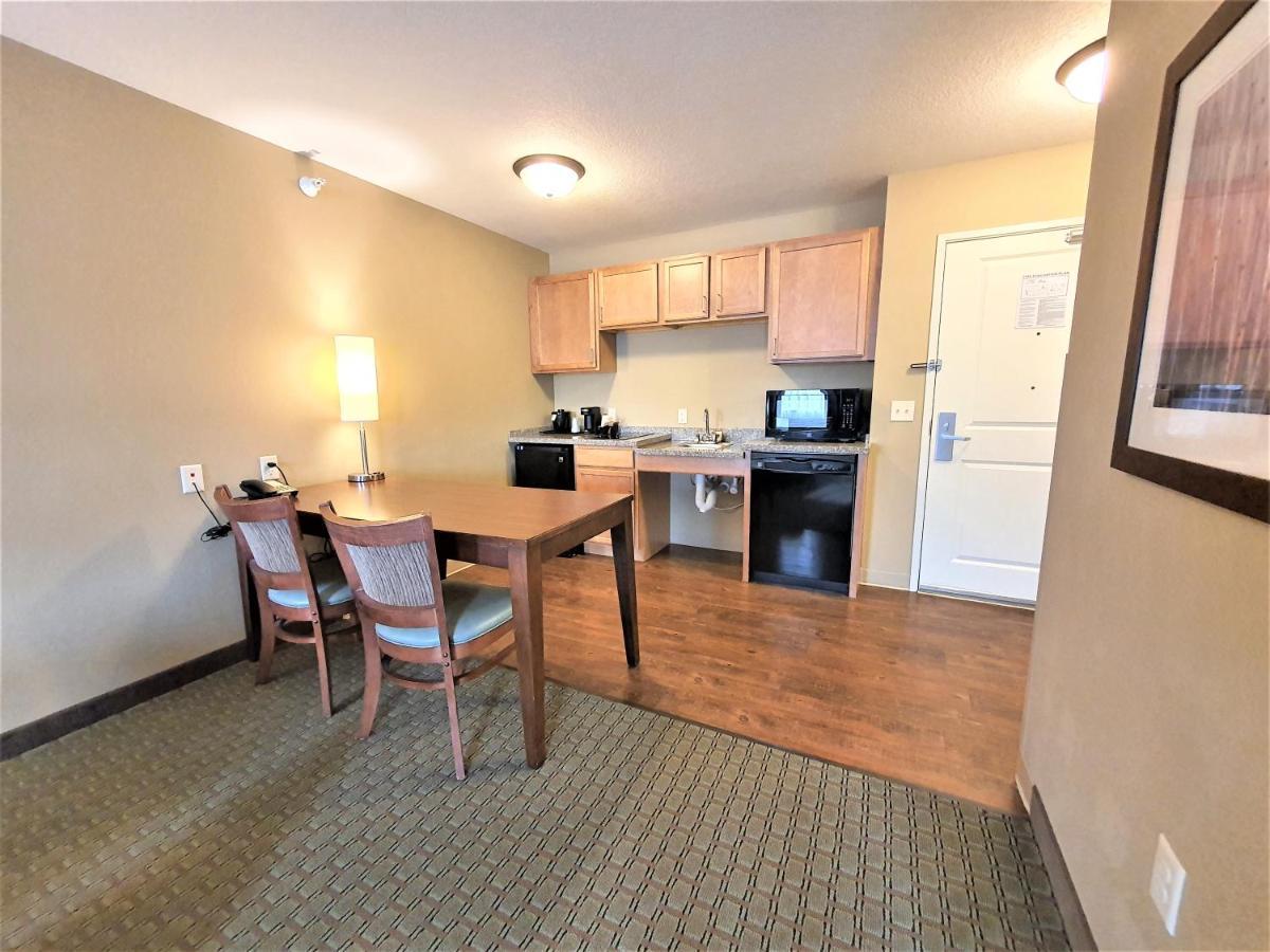 Amerivu Inn And Suites - Chisago City מראה חיצוני תמונה
