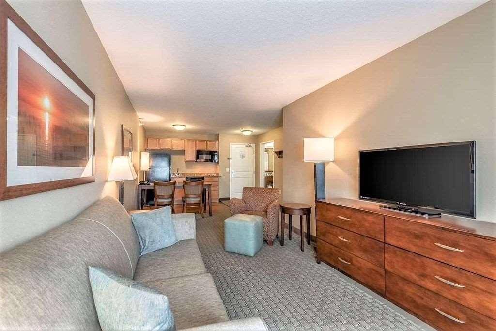Amerivu Inn And Suites - Chisago City חדר תמונה