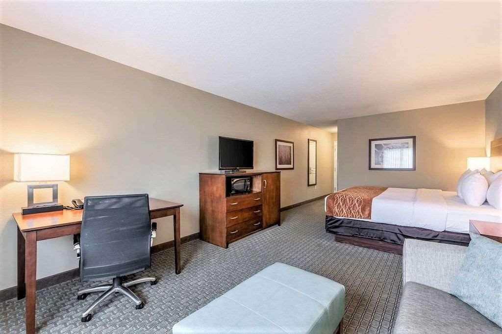 Amerivu Inn And Suites - Chisago City חדר תמונה